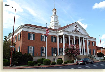 Athen Tennessee courthouse